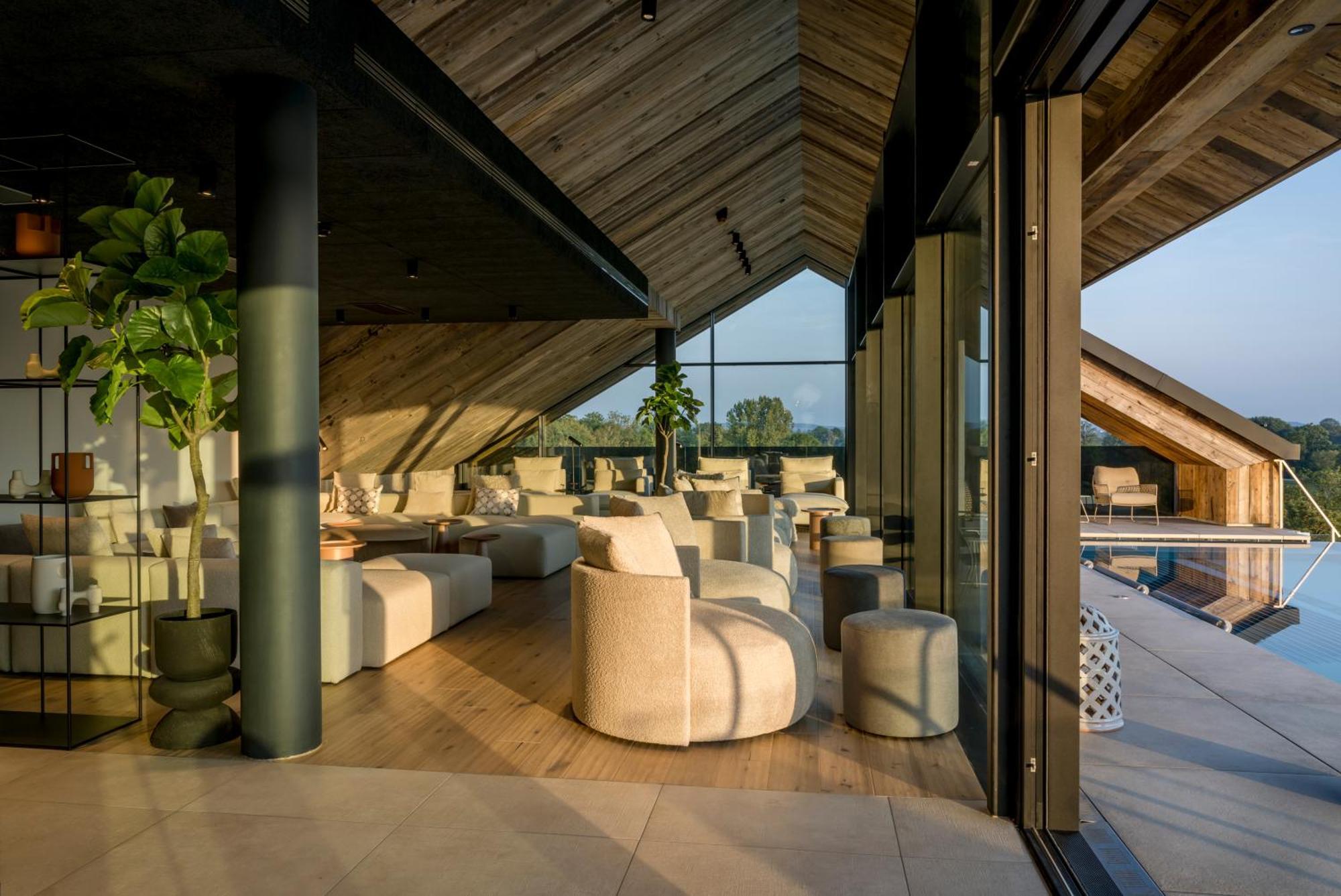 Wellness & Thermal Retreat Muehlbach Hotel 4*