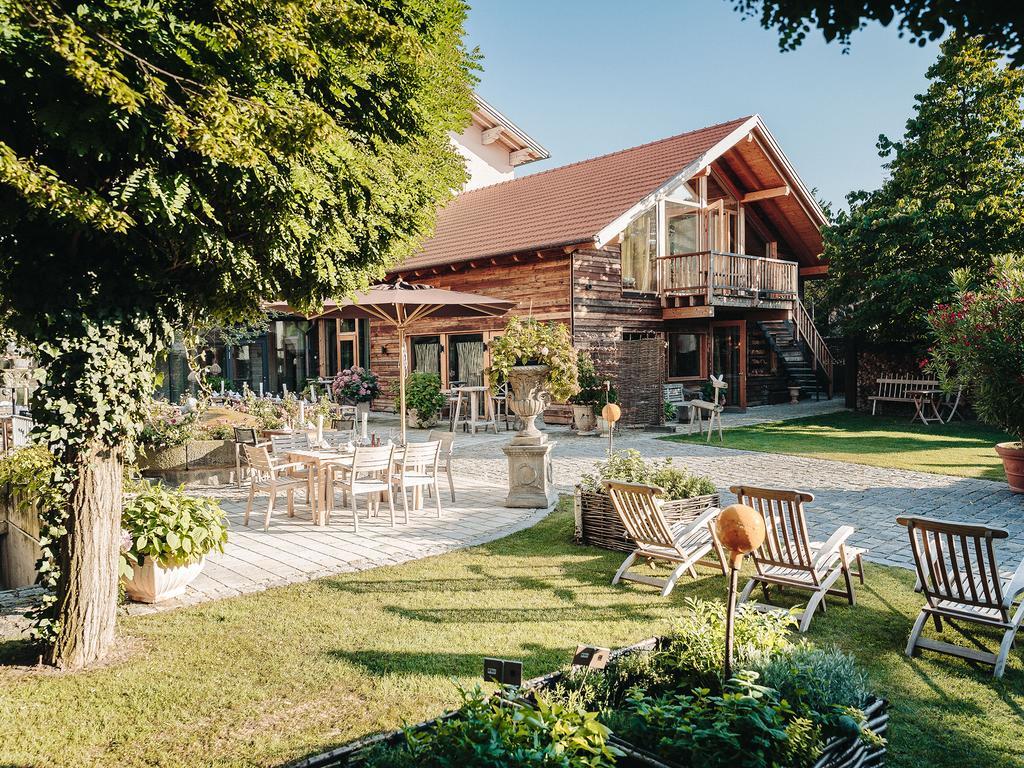 Wellness & Thermal Retreat Muehlbach Bad Füssing